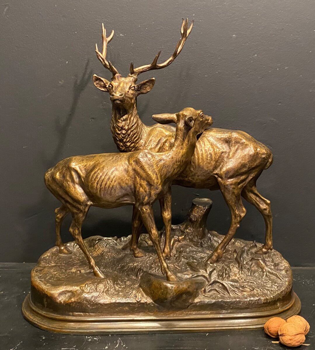 Le Cerf Et La Biche, Bronze D’alfred Dubucand