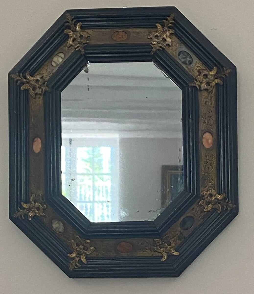 Petit Miroir